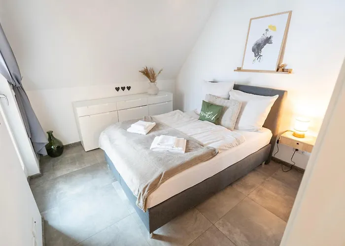 Residenz - Haus Erde - Penthouse - Sauna - Parkplatz Semesterbostad Bad Zwischenahn